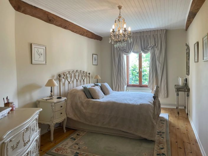 Image No.11-8 Bed House for sale