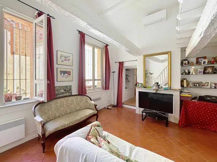 Image No.1-3 Bed Property for sale