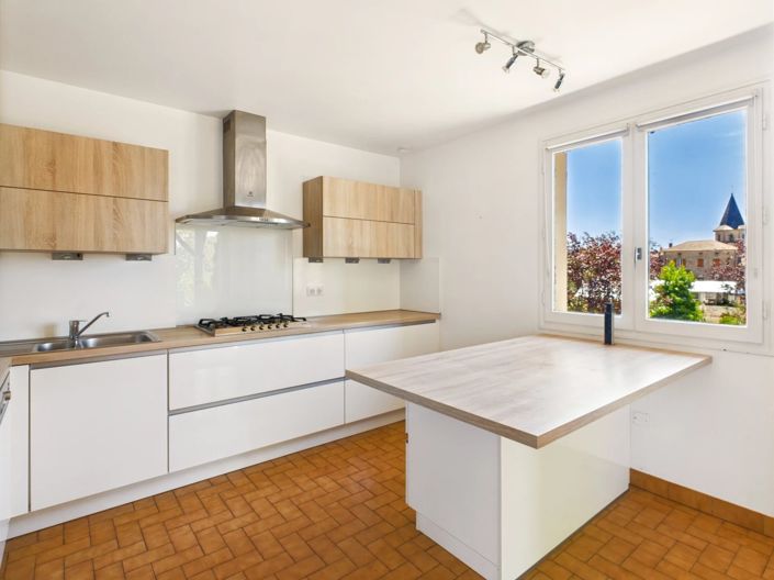 Image No.3-4 Bed House for sale