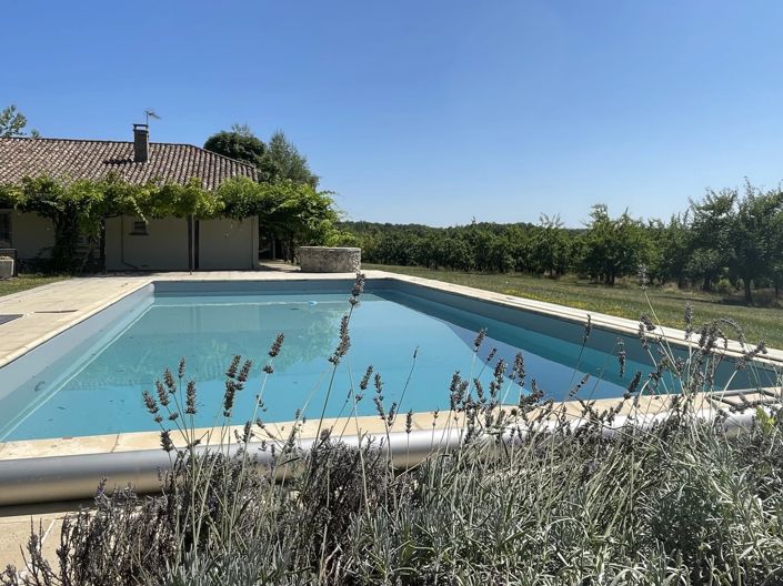 Image No.2-4 Bed House for sale