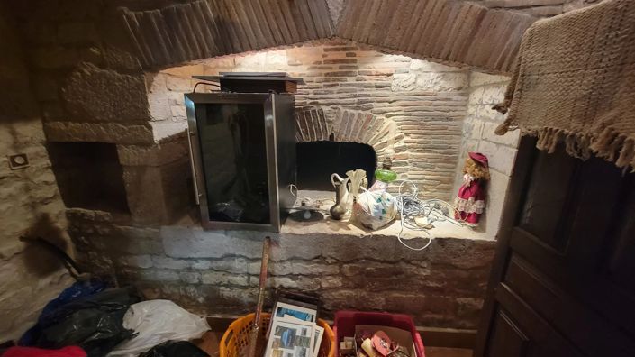 Image No.8-1 Bed Village House for sale