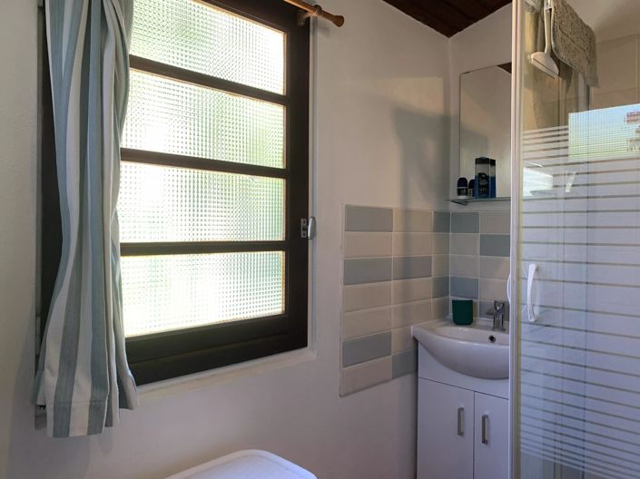 Image No.10-3 Bed House for sale