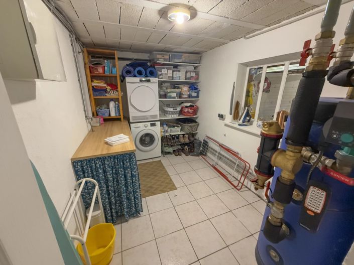 Image No.15-4 Bed House for sale