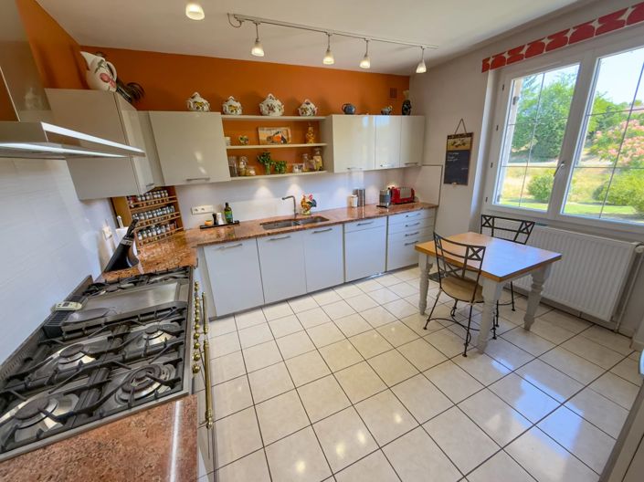 Image No.9-Maison de 4 chambres à vendre à Dordogne