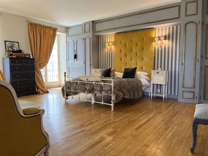 Image No.7-9 Bed House for sale