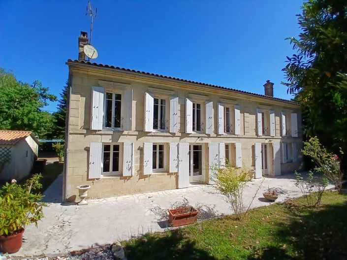 Image No.1-Maison de 4 chambres à vendre à Gironde