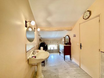 e0fb5bba3c9553d36e7d9170fcdfb9d0c41dd39c7d192