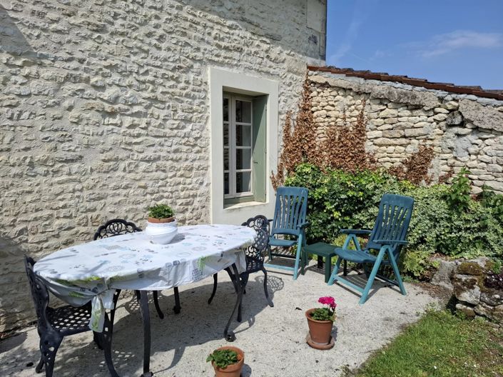 Image No.15-7 Bed Village House for sale