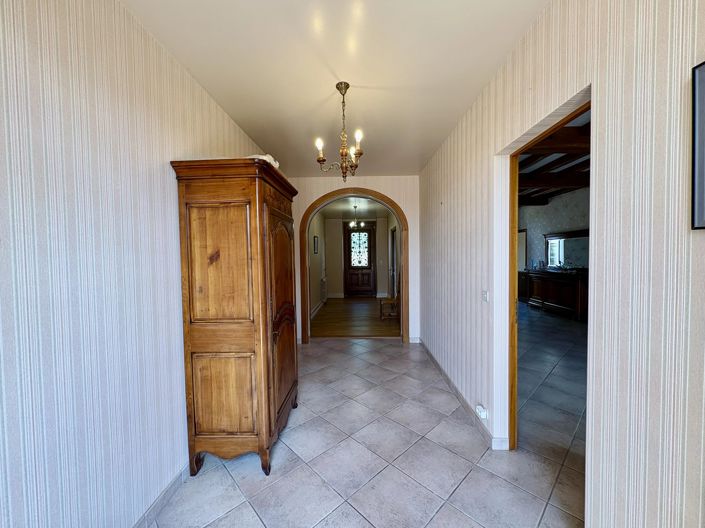 Image No.12-4 Bed Farmhouse for sale