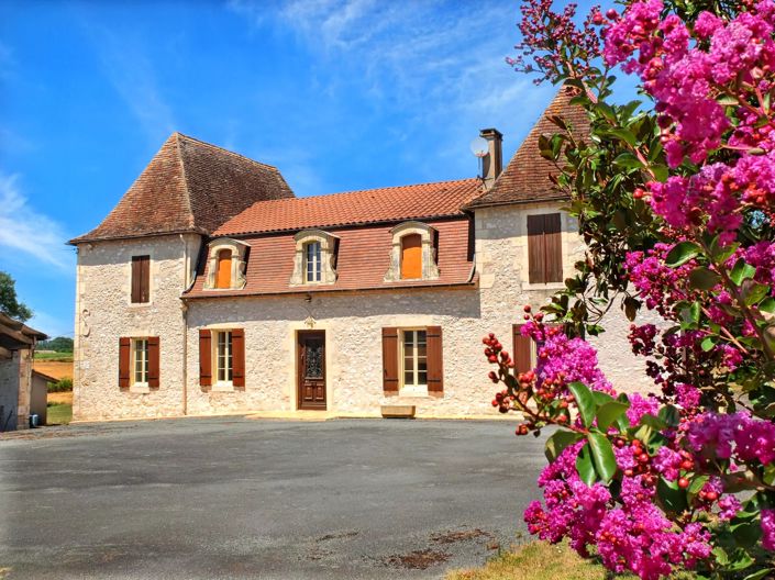 Image No.1-4 Bed Farmhouse for sale