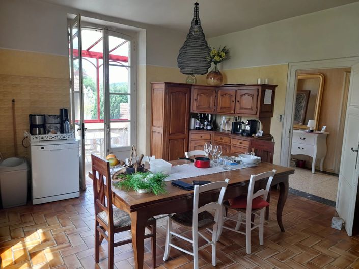 Image No.6-5 Bed House for sale