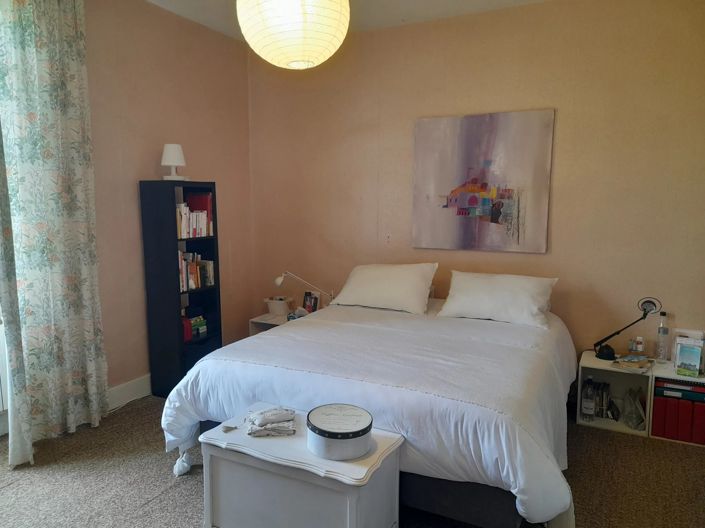 Image No.9-5 Bed House for sale