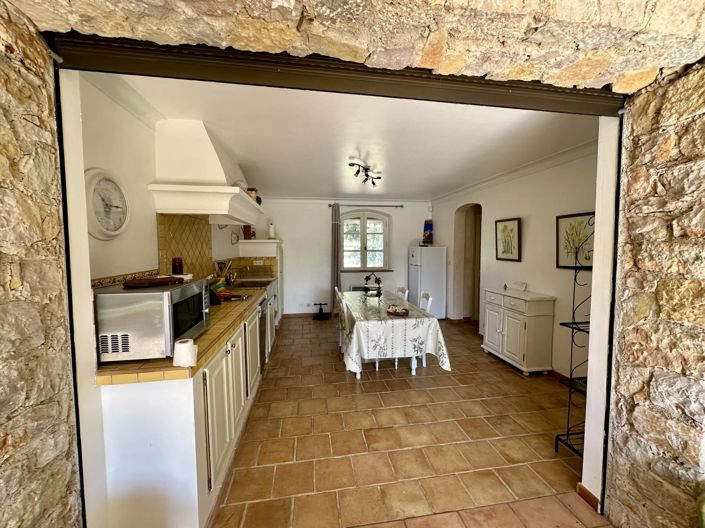 Image No.13-10 Bed House for sale