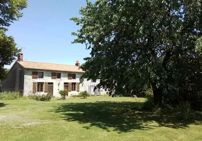 Image No.1-Maison de 2 chambres à vendre à Savigné