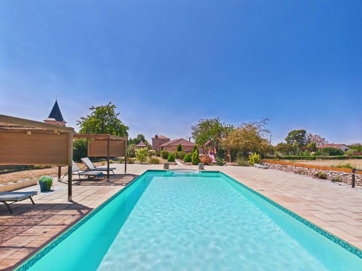 Image No.5-7 Bed House for sale