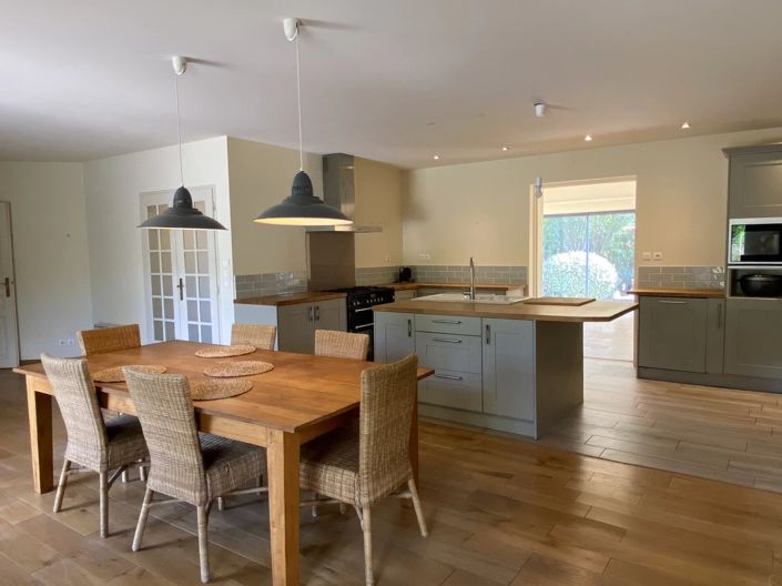 Image No.3-4 Bed House for sale