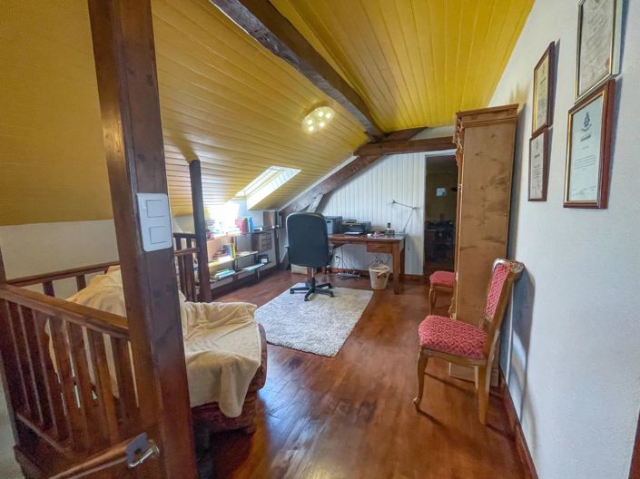 Image No.14-3 Bed House for sale