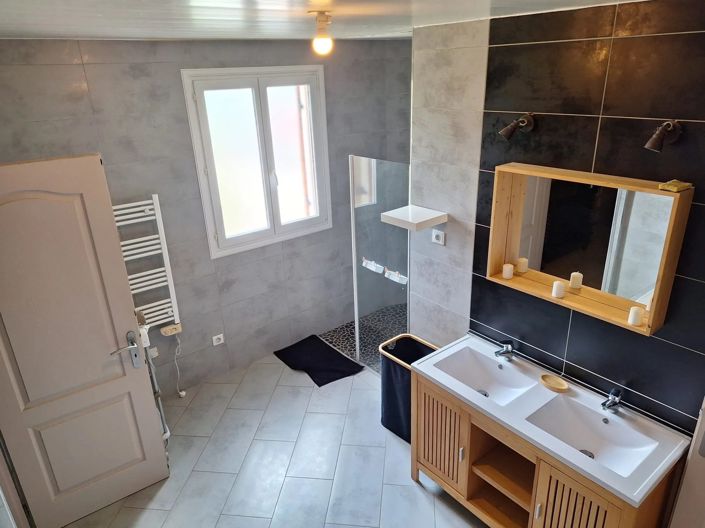 Image No.15-4 Bed House for sale