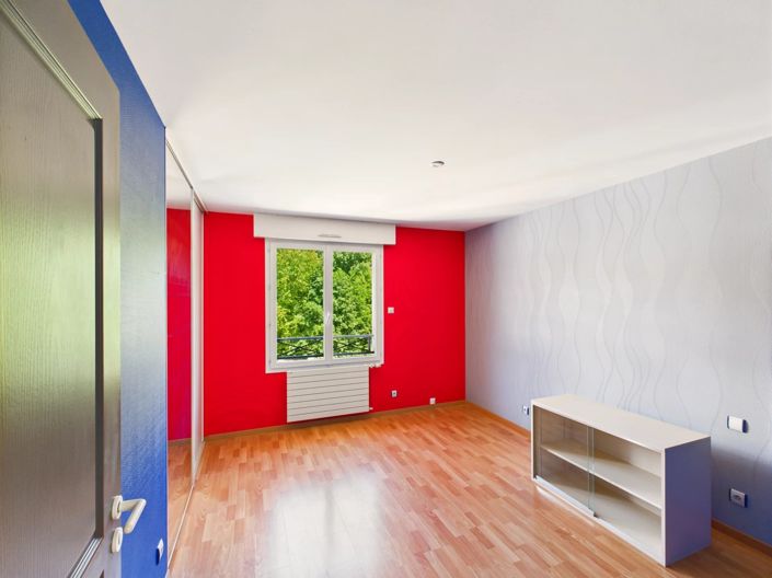 Image No.10-5 Bed House for sale