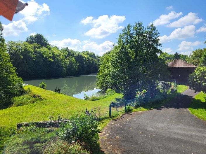 Image No.2-5 Bed House for sale