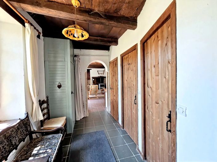 Image No.7-4 Bed Village House for sale