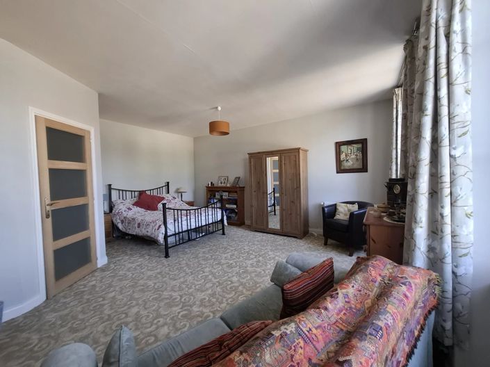 Image No.7-3 Bed Village House for sale