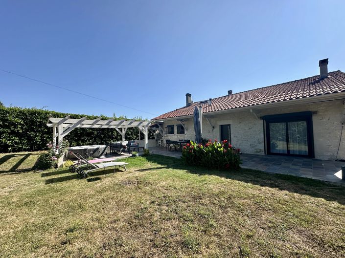 Image No.11-2 Bed Village House for sale