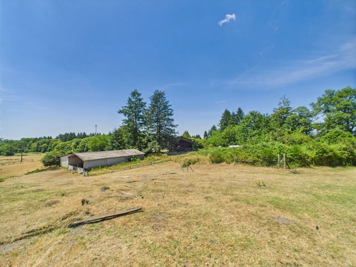 Image No.13-3 Bed Farmhouse for sale