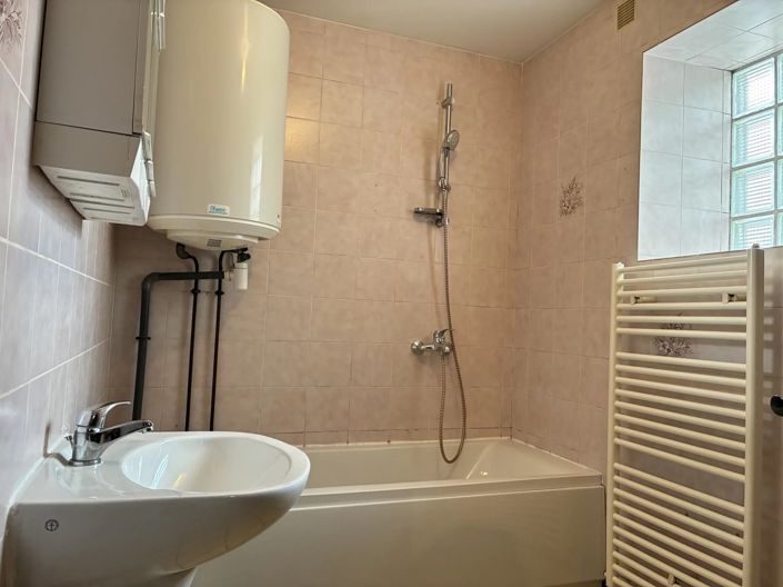 Image No.7-Maison de village de 2 chambres à vendre à Lignac