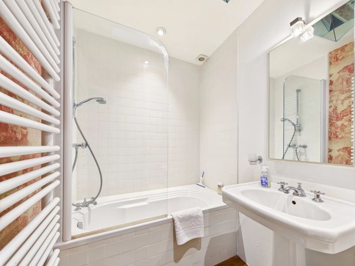 Image No.9-4 Bed Village House for sale