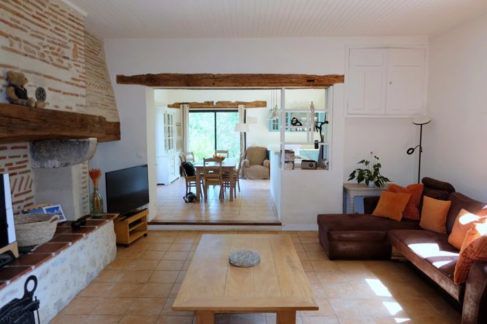 Image No.3-6 Bed House for sale