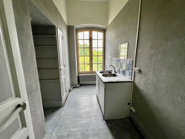 Image No.12-4 Bed House for sale