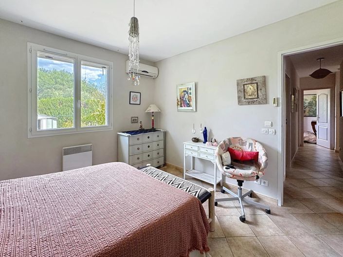 Image No.14-4 Bed House for sale