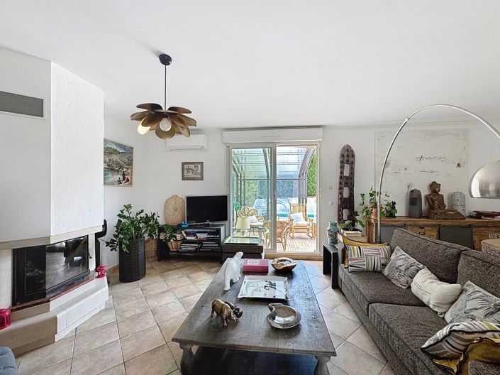 Image No.9-4 Bed House for sale