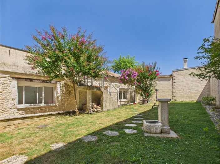 Image No.10-7 Bed House for sale