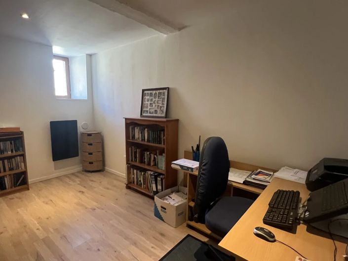 Image No.11-Maison de village de 4 chambres à vendre à Les Salles-Lavauguyon