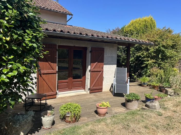 Image No.14-Maison de village de 4 chambres à vendre à Les Salles-Lavauguyon