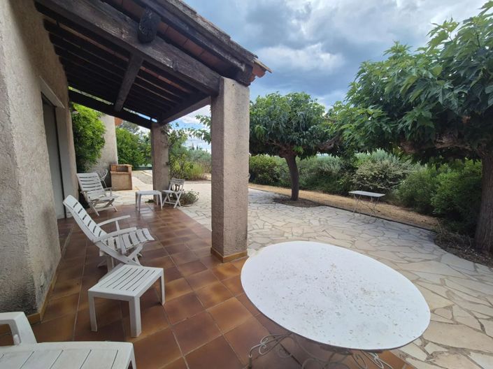 Image No.10-3 Bed House for sale