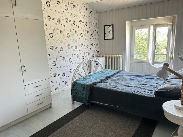 Image No.10-3 Bed House for sale