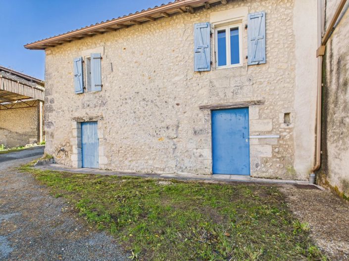 Image No.2-Maison de 3 chambres à vendre à Bertric-Burée