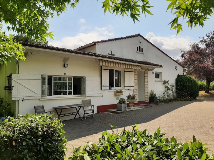 Image No.1-3 Bed Village House for sale