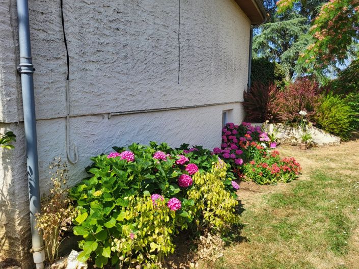 Image No.11-3 Bed House for sale