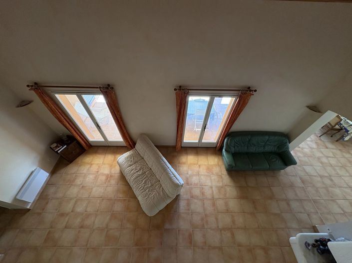 Image No.11-3 Bed House for sale