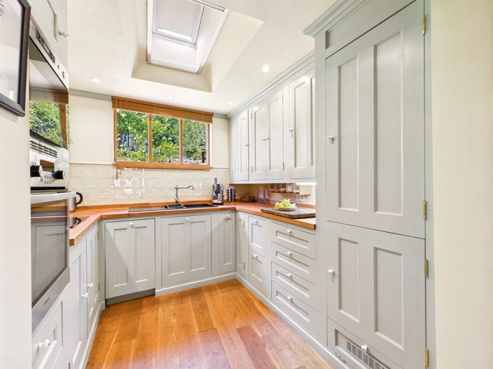 Image No.4-5 Bed Village House for sale