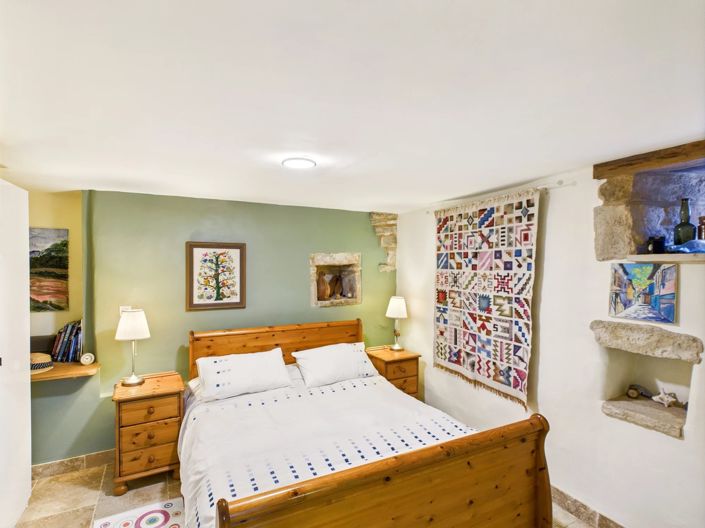 Image No.7-5 Bed Village House for sale