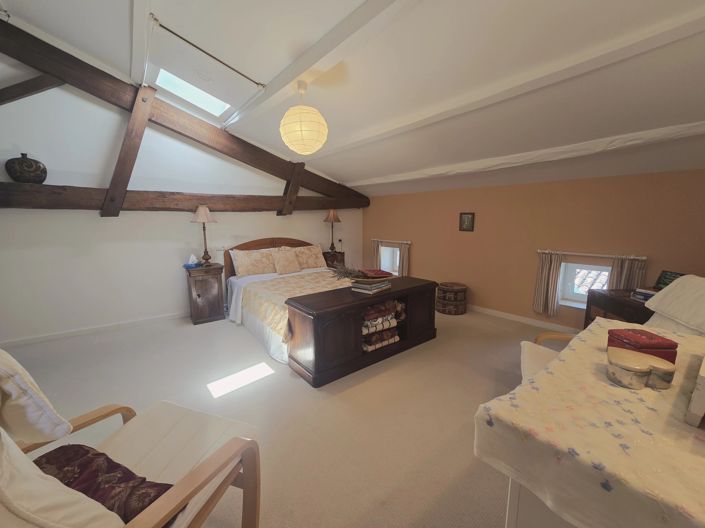 Image No.15-4 Bed House for sale