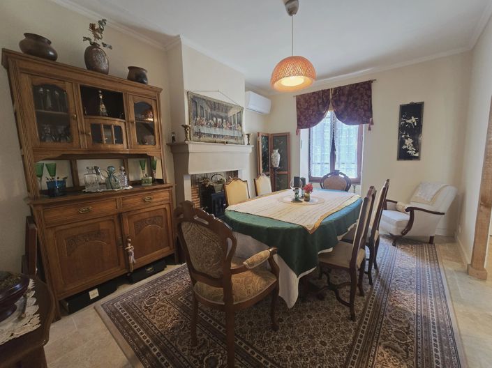 Image No.5-4 Bed House for sale