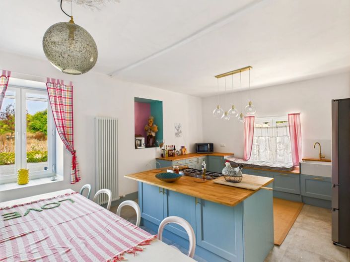 Image No.2-3 Bed Village House for sale