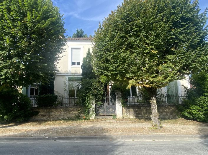 Image No.1-4 Bed House for sale