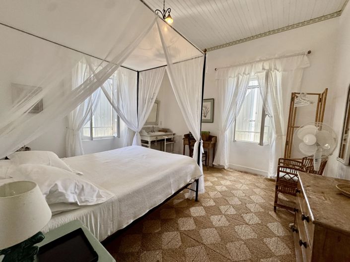 Image No.13-7 Bed House for sale